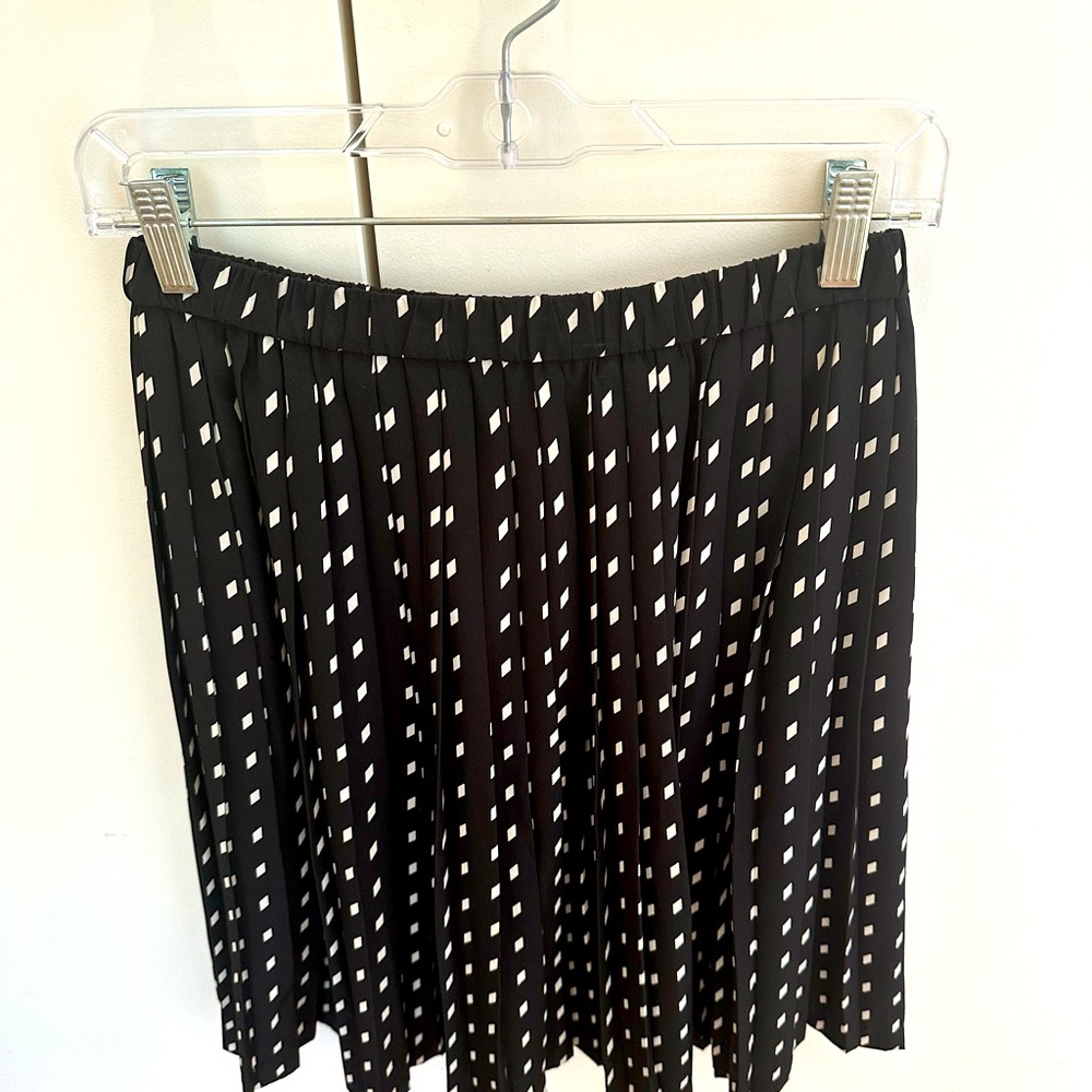 Patterned midi skirt